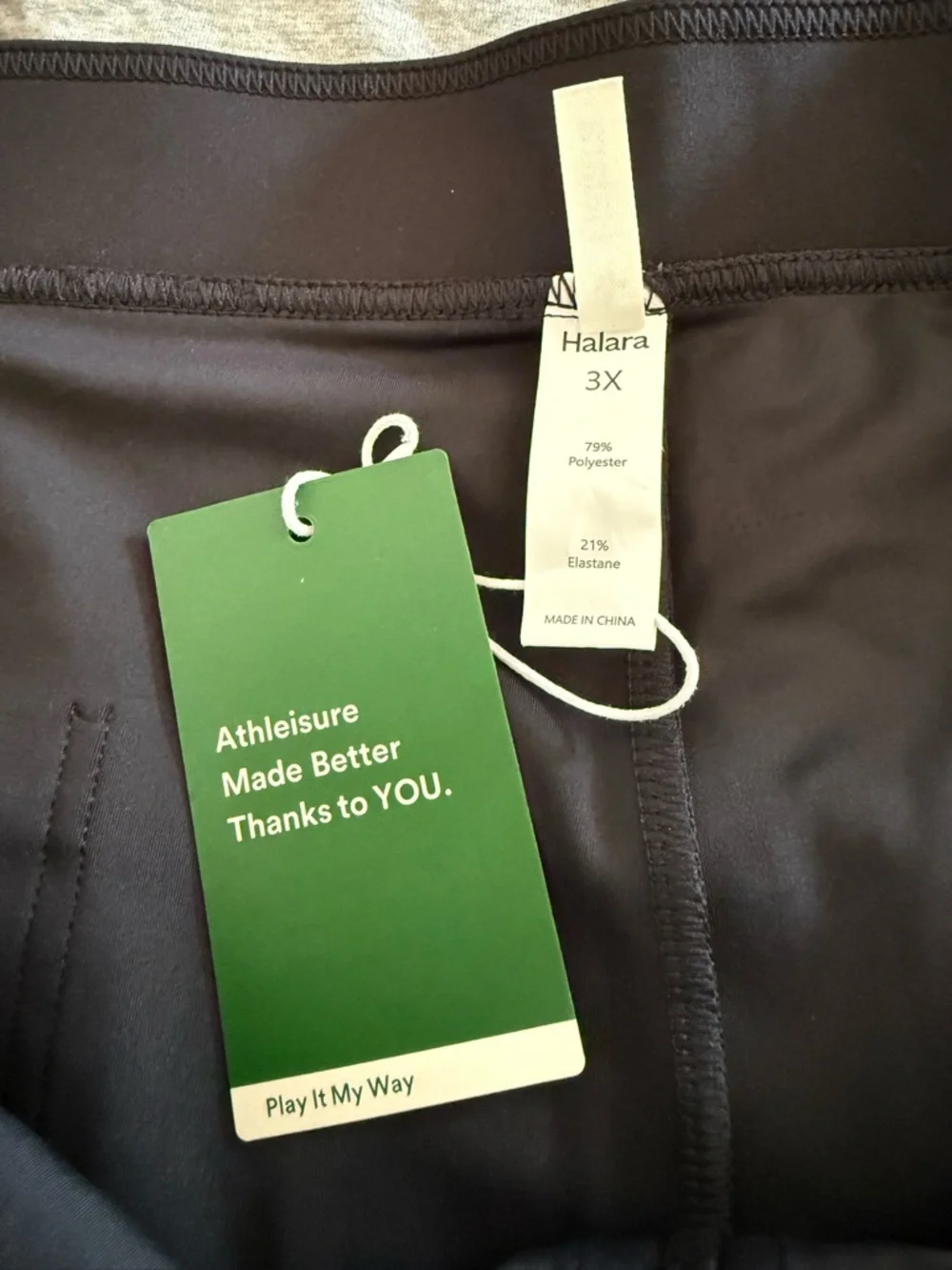 HALARA Black High-Rise Button-Front Leggings with Front Pockets - Picture 3 of 4